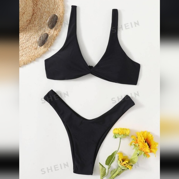 Twist Front Bikini - Picture 3 of 6